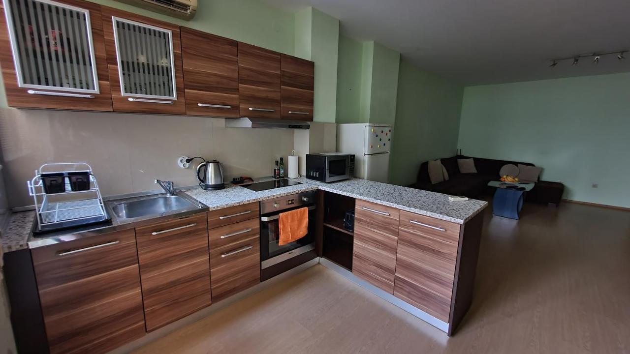 דירות וארנה Minimalistic 1Br Flat With A Parking Spot מראה חיצוני תמונה