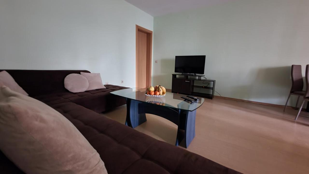 דירות וארנה Minimalistic 1Br Flat With A Parking Spot מראה חיצוני תמונה