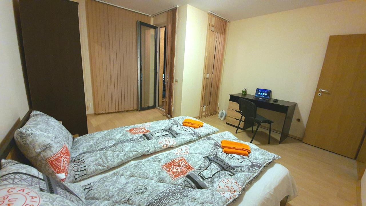 דירות וארנה Minimalistic 1Br Flat With A Parking Spot מראה חיצוני תמונה