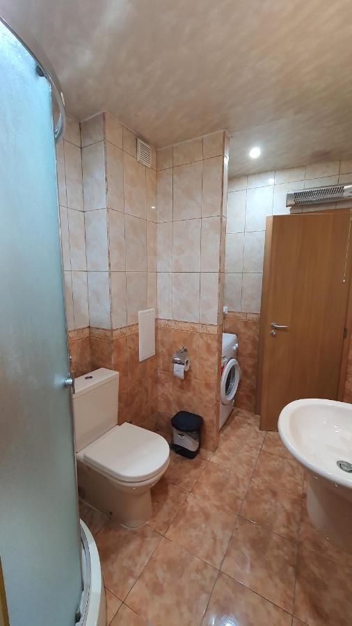 דירות וארנה Minimalistic 1Br Flat With A Parking Spot מראה חיצוני תמונה