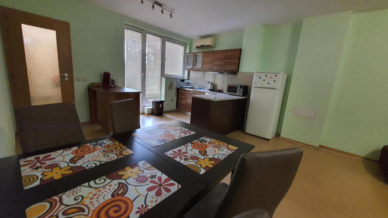 דירות וארנה Minimalistic 1Br Flat With A Parking Spot מראה חיצוני תמונה